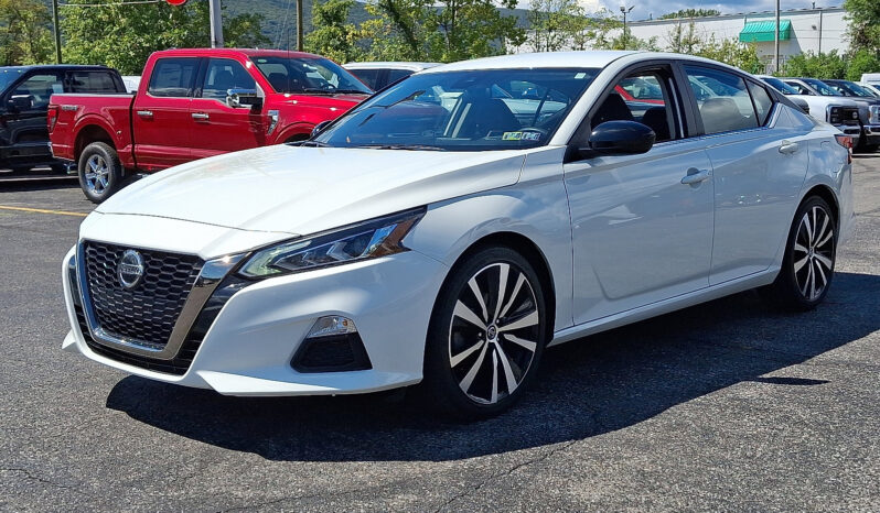 2022 Nissan Altima 2.5 SR FWD